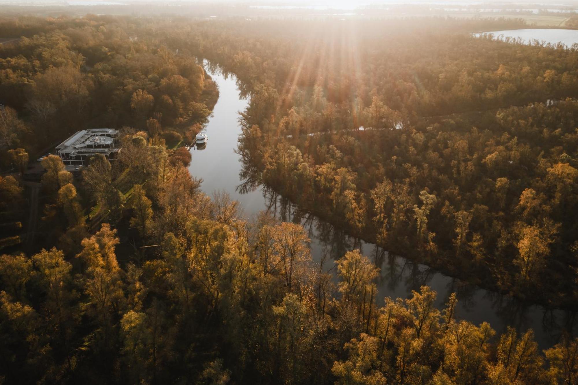 Stayokay Hostel Dordrecht - Nationaal Park De Biesbosch المظهر الخارجي الصورة