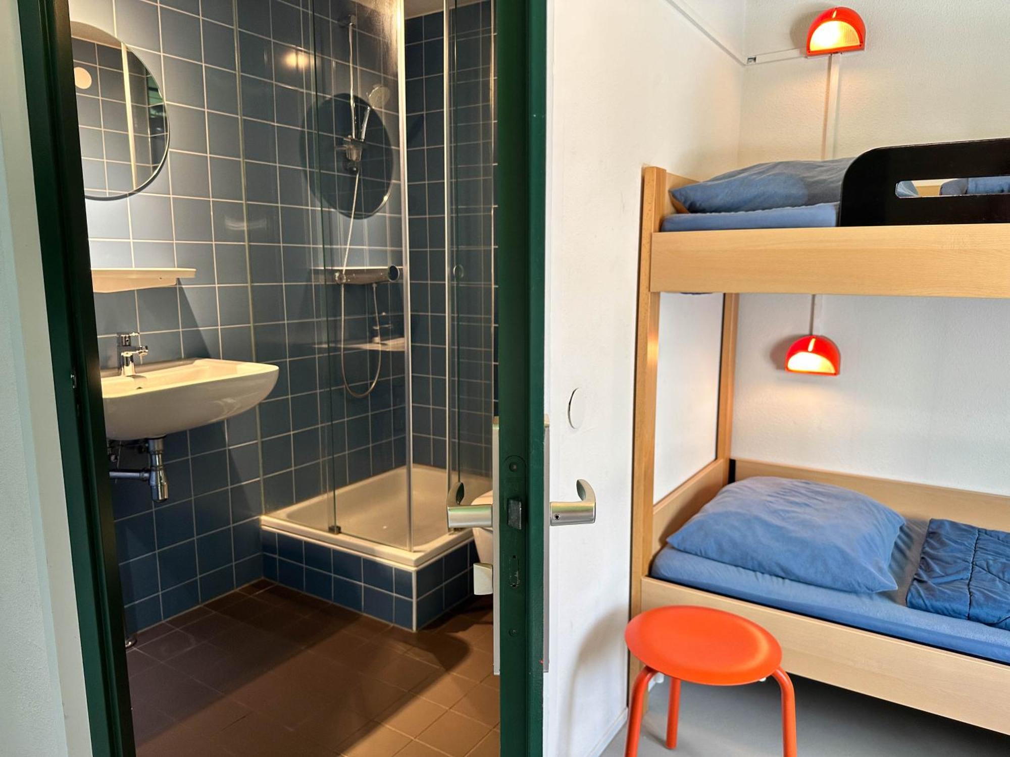 Stayokay Hostel Dordrecht - Nationaal Park De Biesbosch الغرفة الصورة